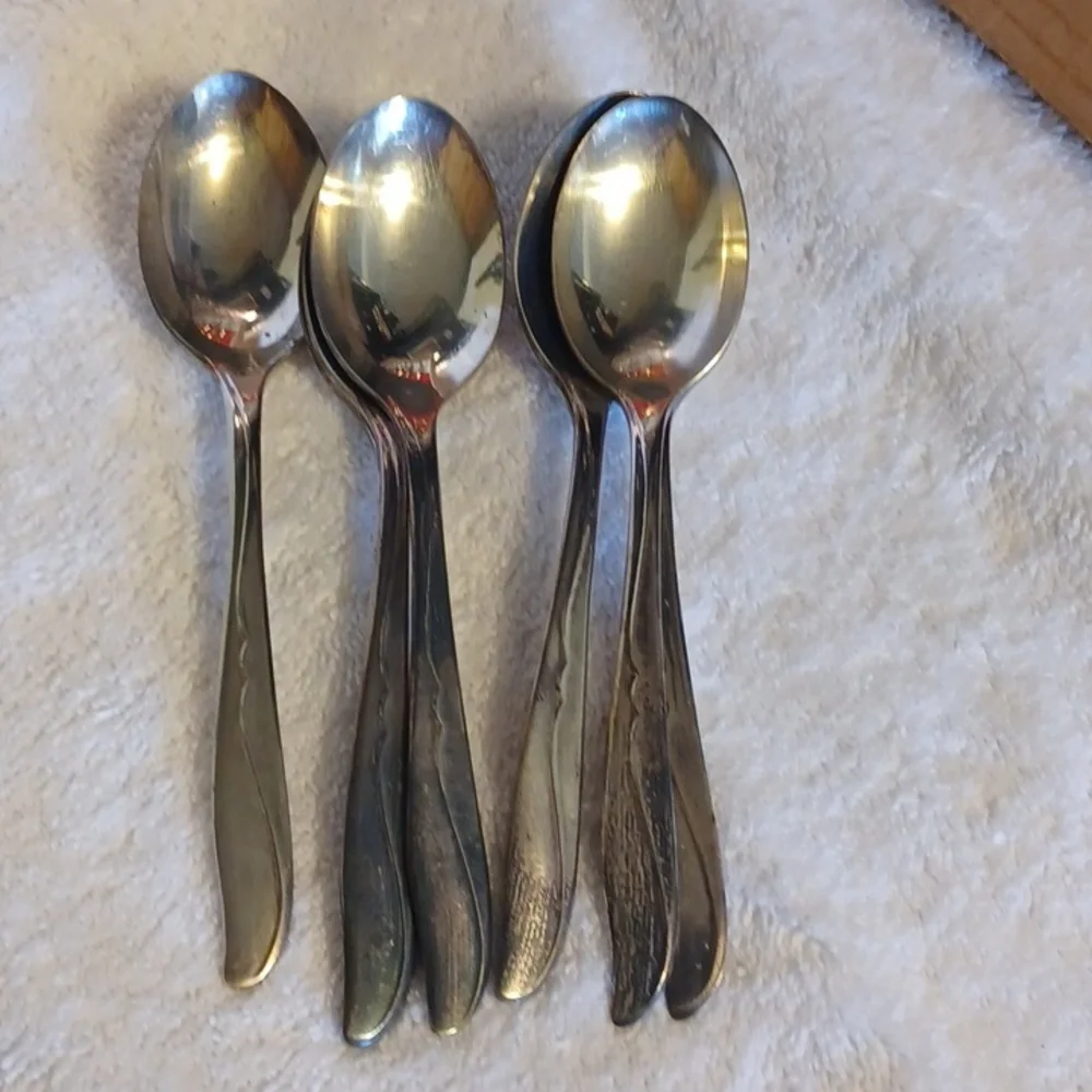 Flatware Meriden 1950's silverplated flatware set  Sea Wings Pattern